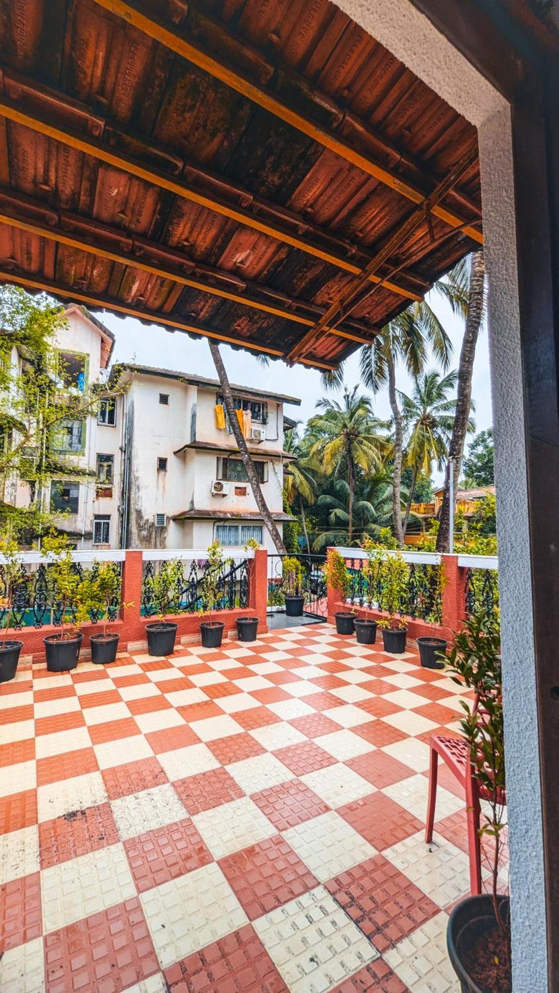 The First House By V3Homestay 4Bhk Private Pool Калангут Екстер'єр фото