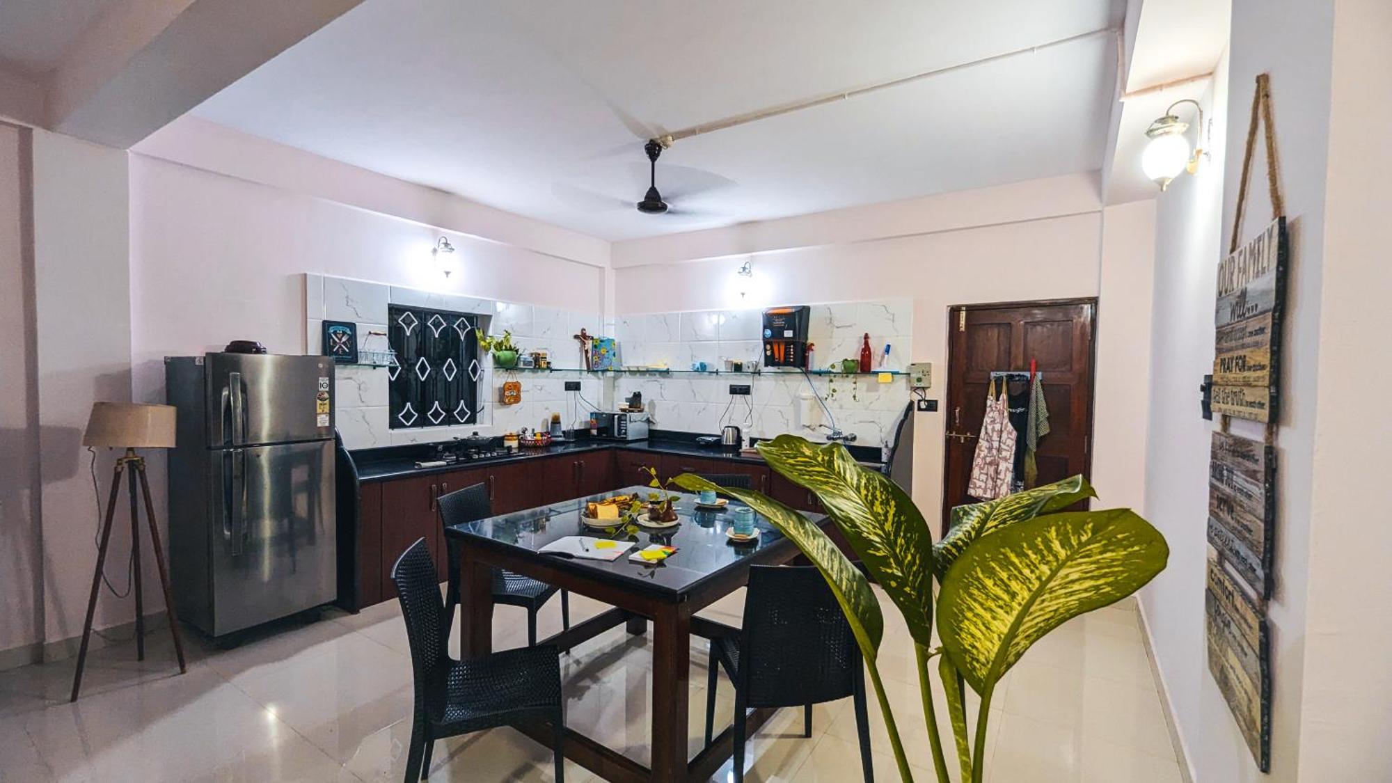 The First House By V3Homestay 4Bhk Private Pool Калангут Екстер'єр фото