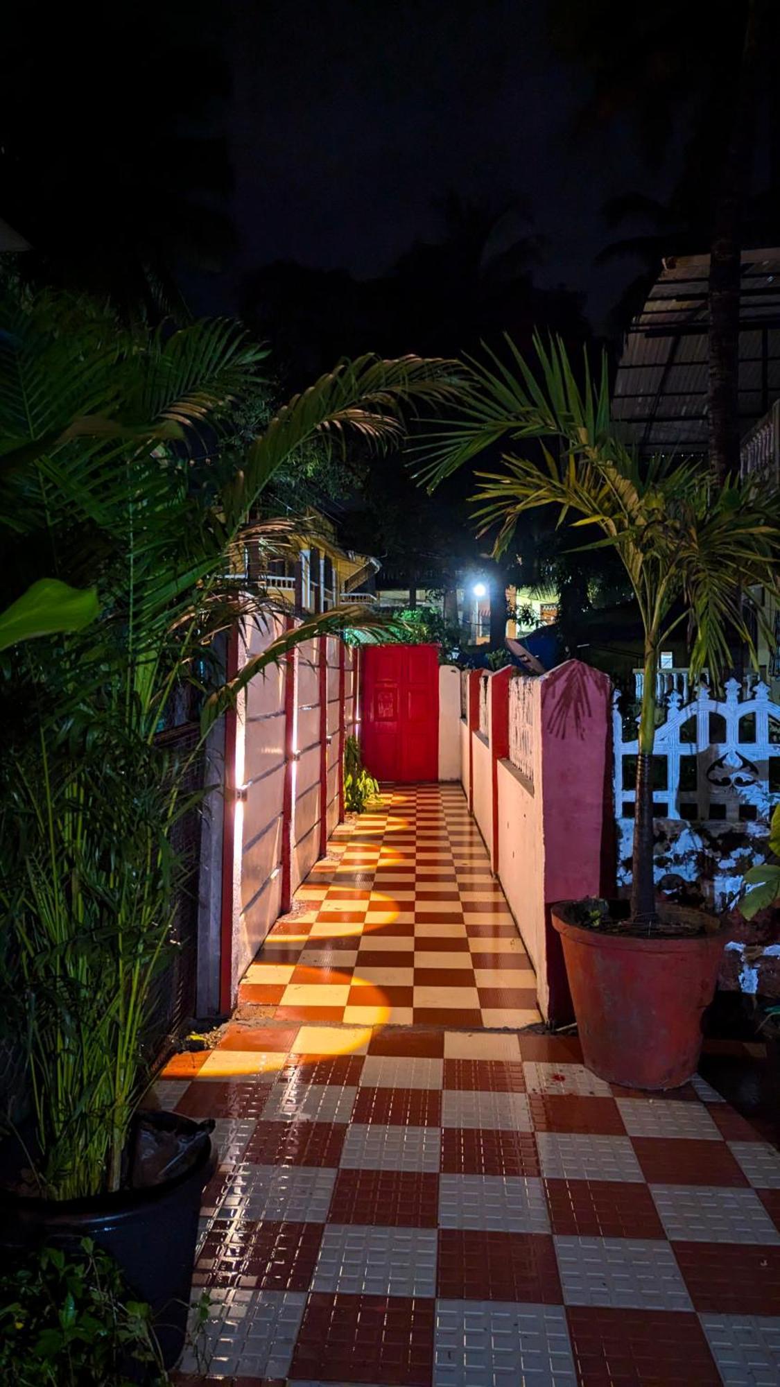 The First House By V3Homestay 4Bhk Private Pool Калангут Екстер'єр фото